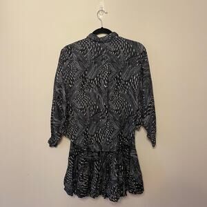 (2) Vintage M long sleeve crop button blouse high rise skirt set AOP kitsche